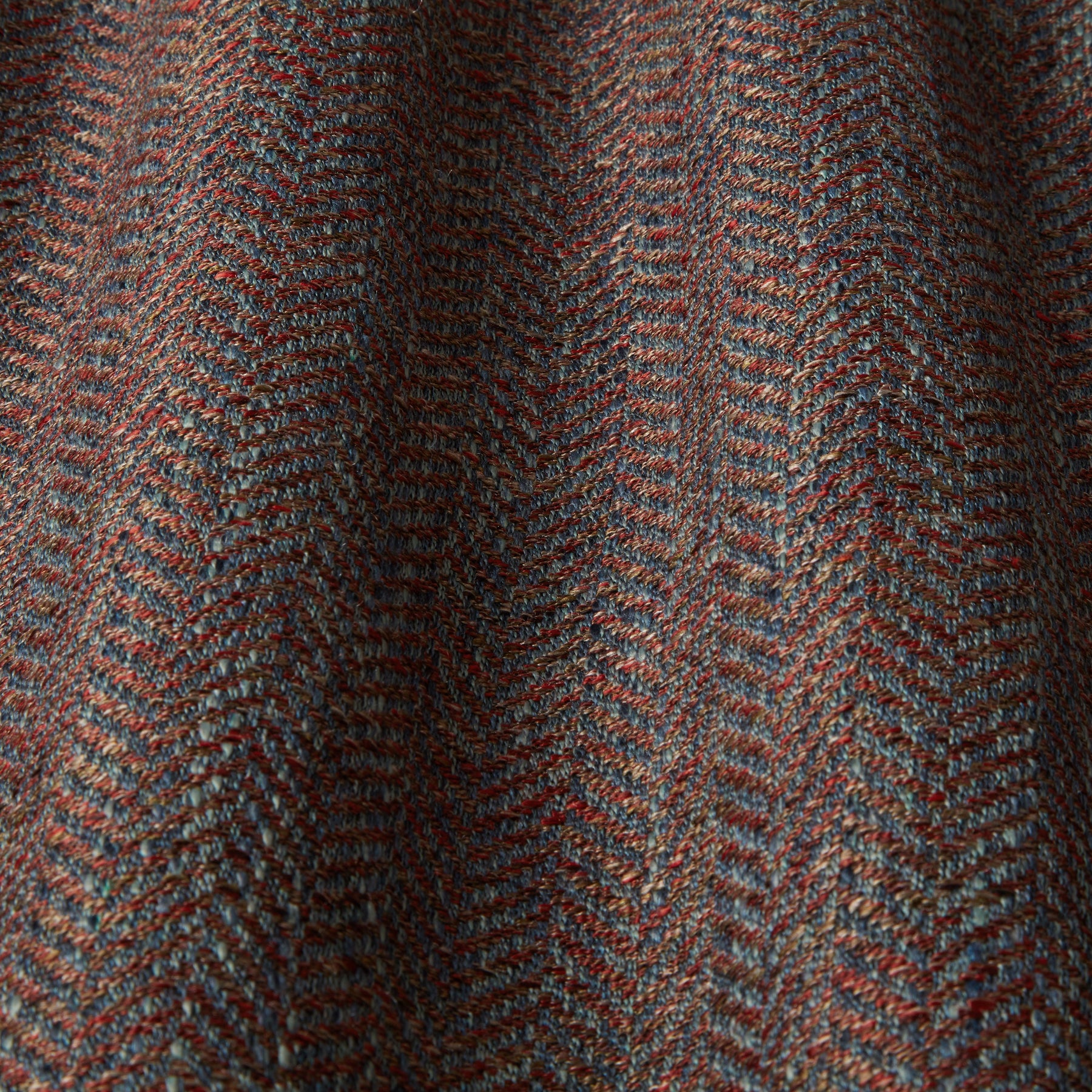 iLiv Zermatt Fabric Rouge