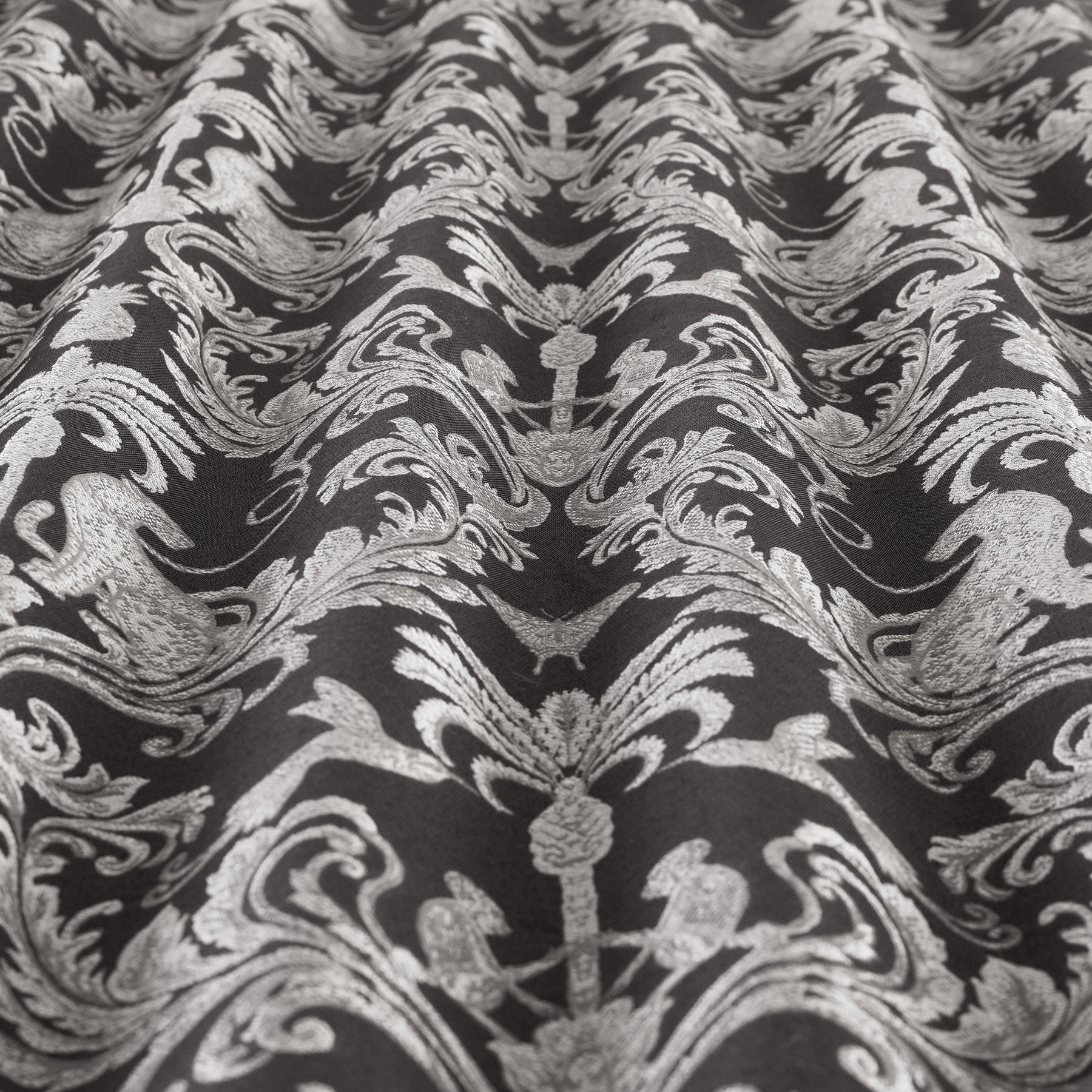 Pantera Fabric Noir