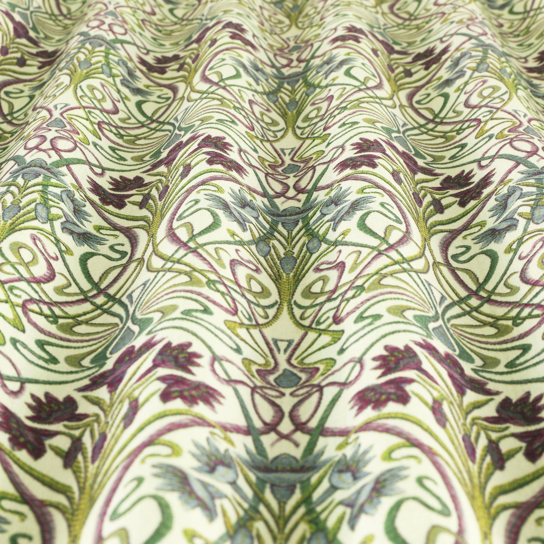 iLiv Tiffany Printed Cotton Fabric Mulberry