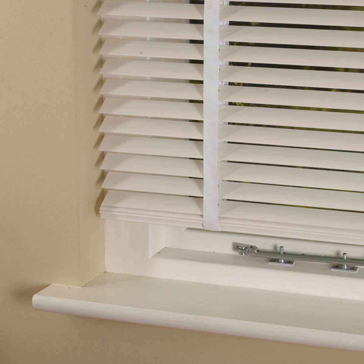 35mm Elementi Wood Venetian Blind With Tapes Polar
