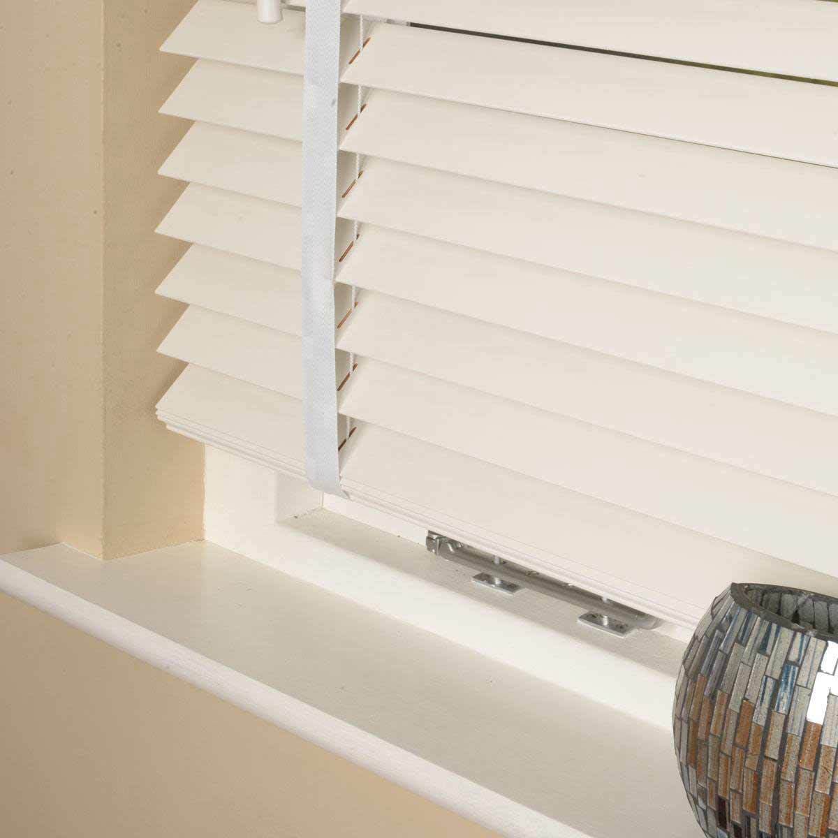 50mm Elementi Wood Venetian Blind With Tapes Polar