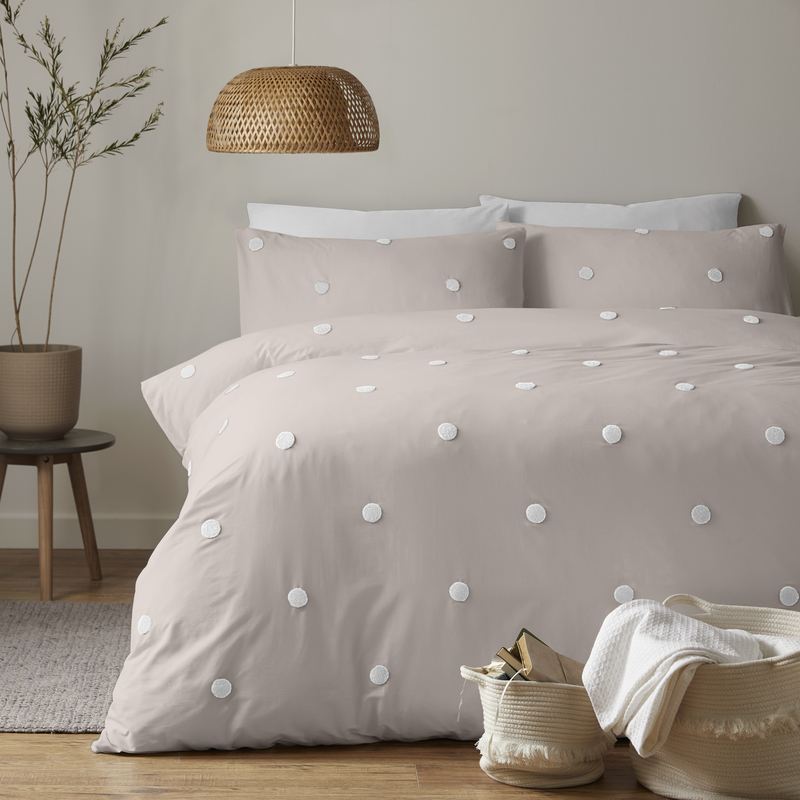 Appletree Signature Dot Garden Bedding Set Linen and White