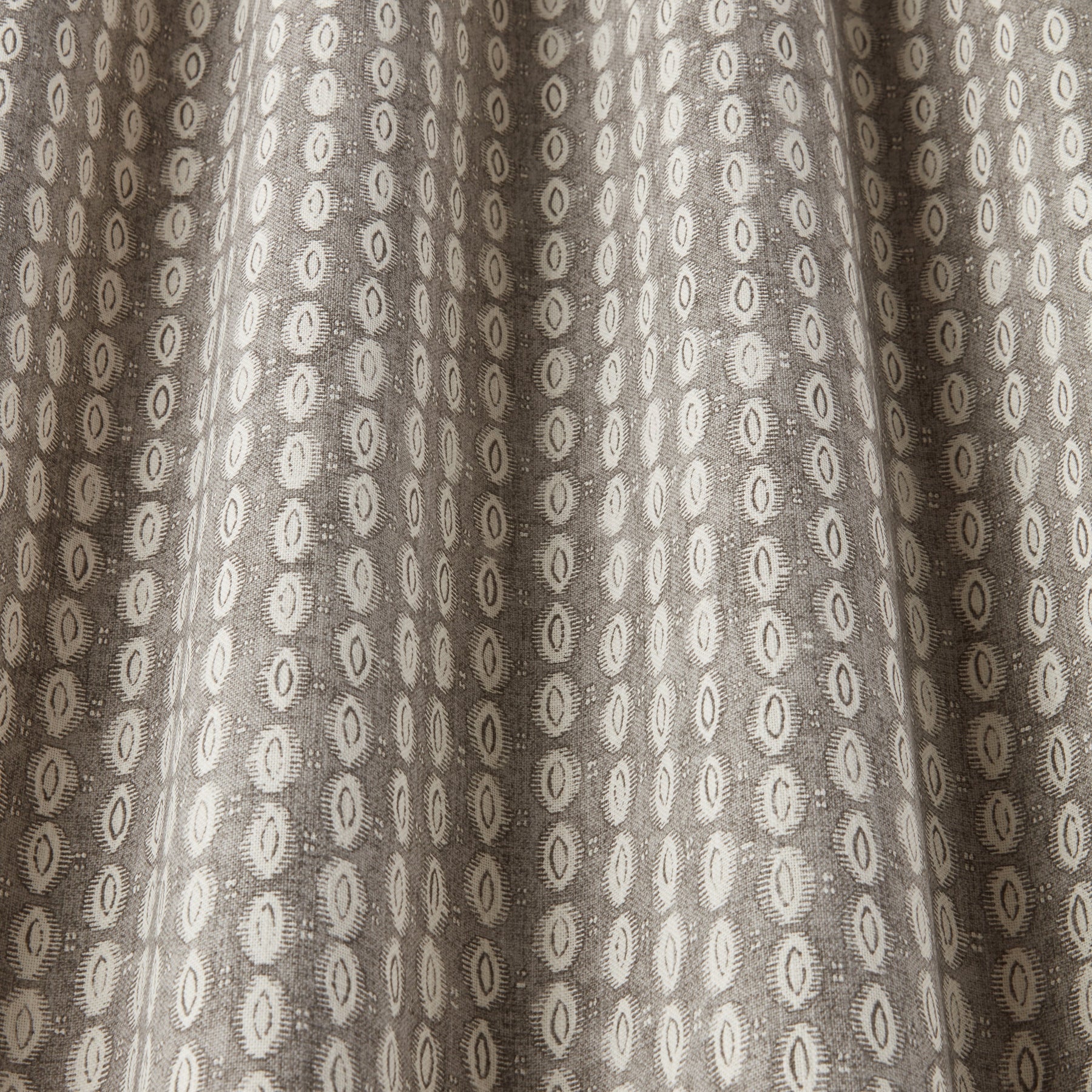 iLiv Maala Fabric Caribou