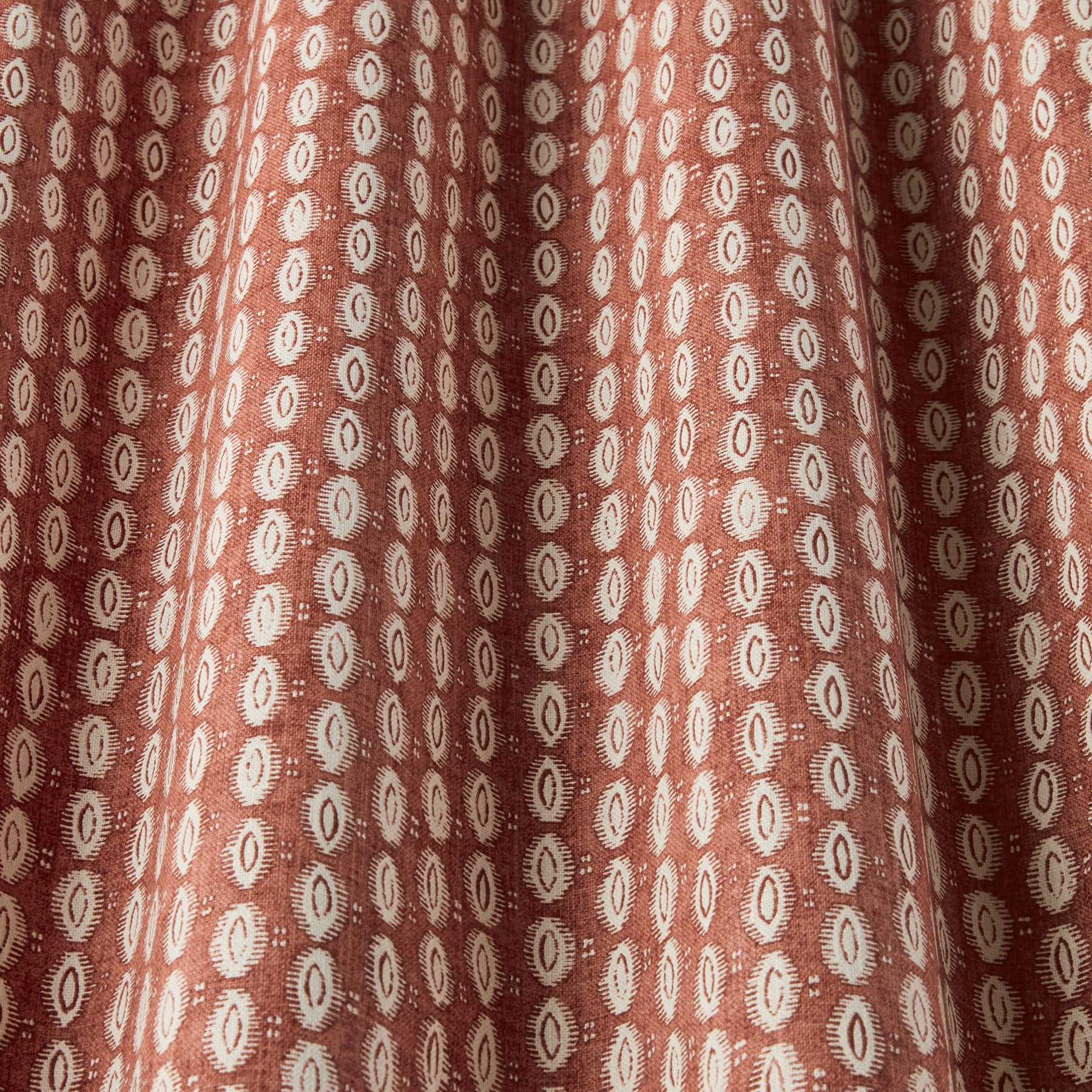 iLiv Maala Fabric Pimento