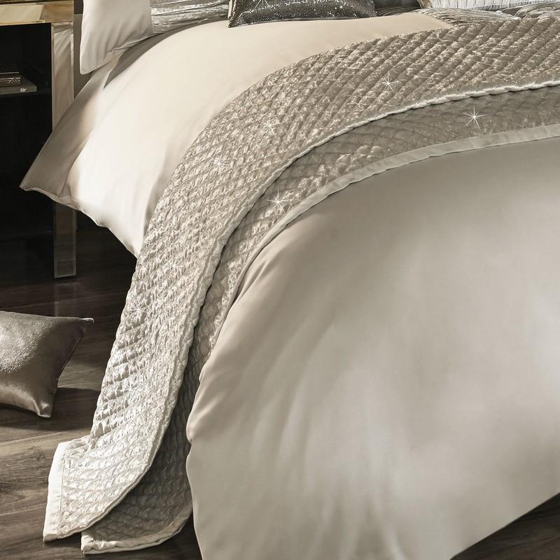 Kylie Minogue - Mirella Throw Ivory