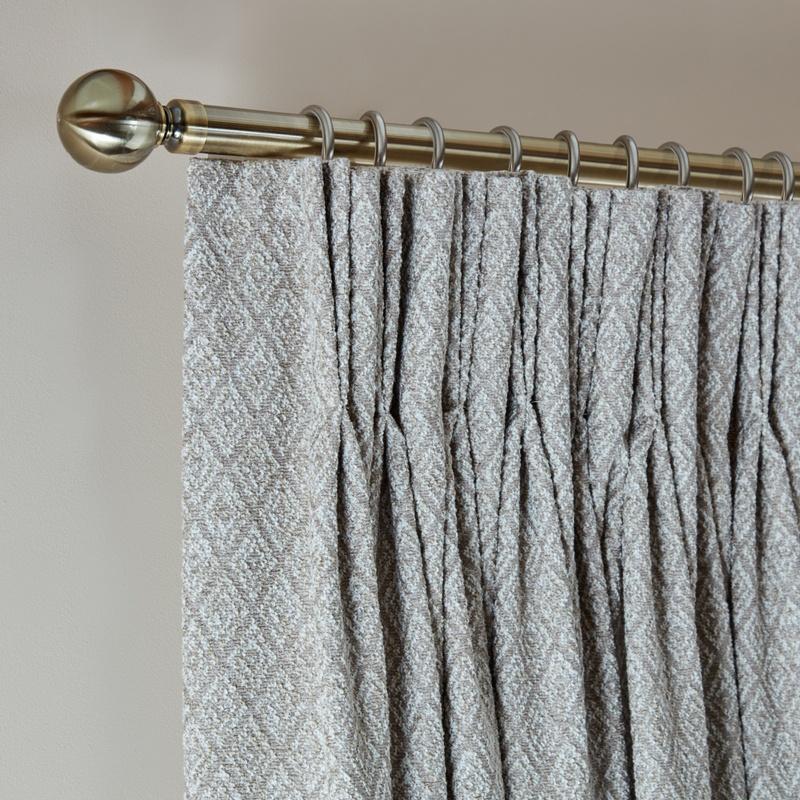 iLiv Hindi Fabric Haze