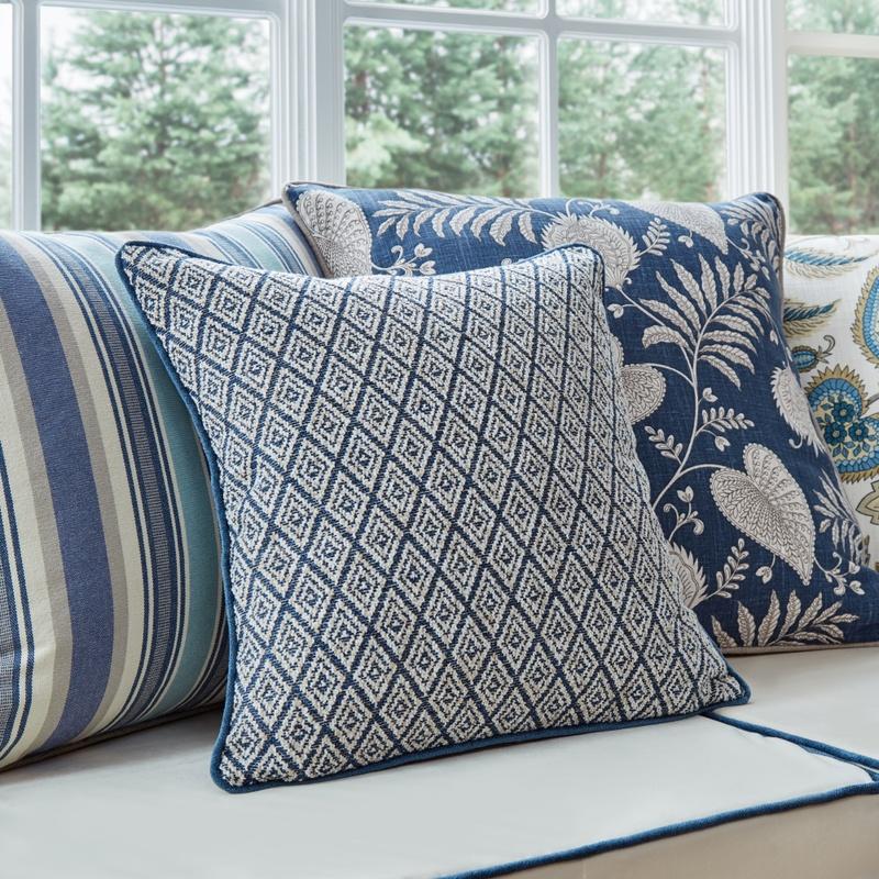 iLiv Hindi Fabric Sapphire