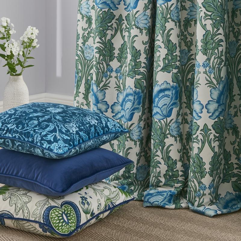 iLiv Winter Fruits Fabric Navy